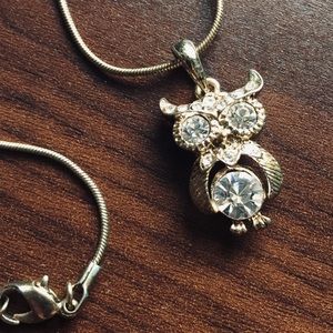 💋NWOT Owl Diamond Gold Vintage Necklace